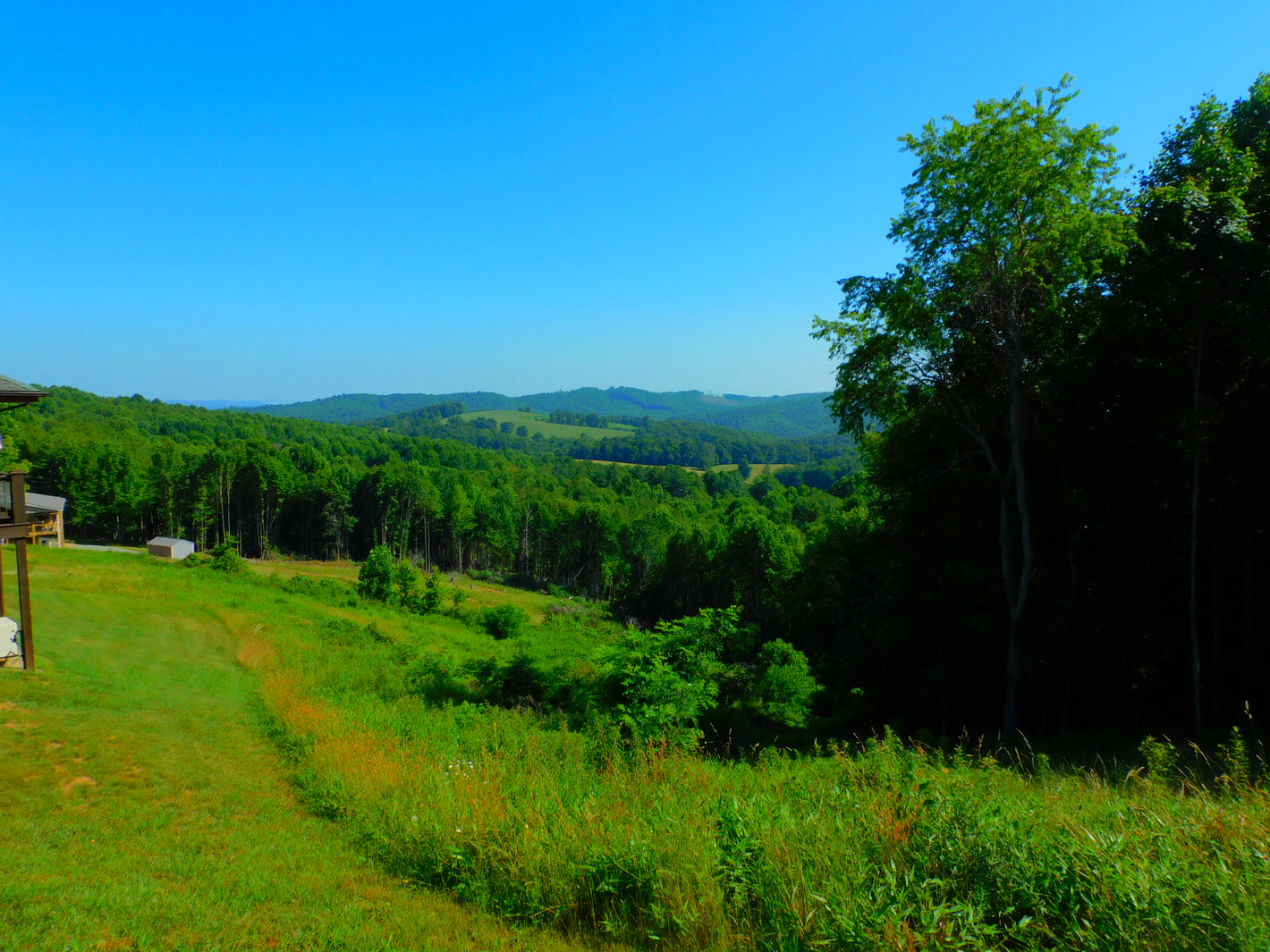 Clear view of the Blueridge Mountains