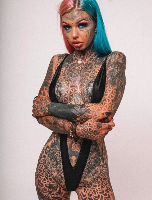 Эмбер люк Amber Luke